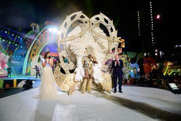 El diseñador teldense Nauzet Afonso vuela con éxito en el Carnaval capitalino (Foto TA)